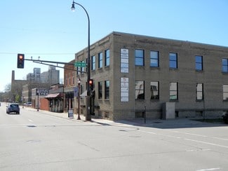 530 N Riverfront Dr  