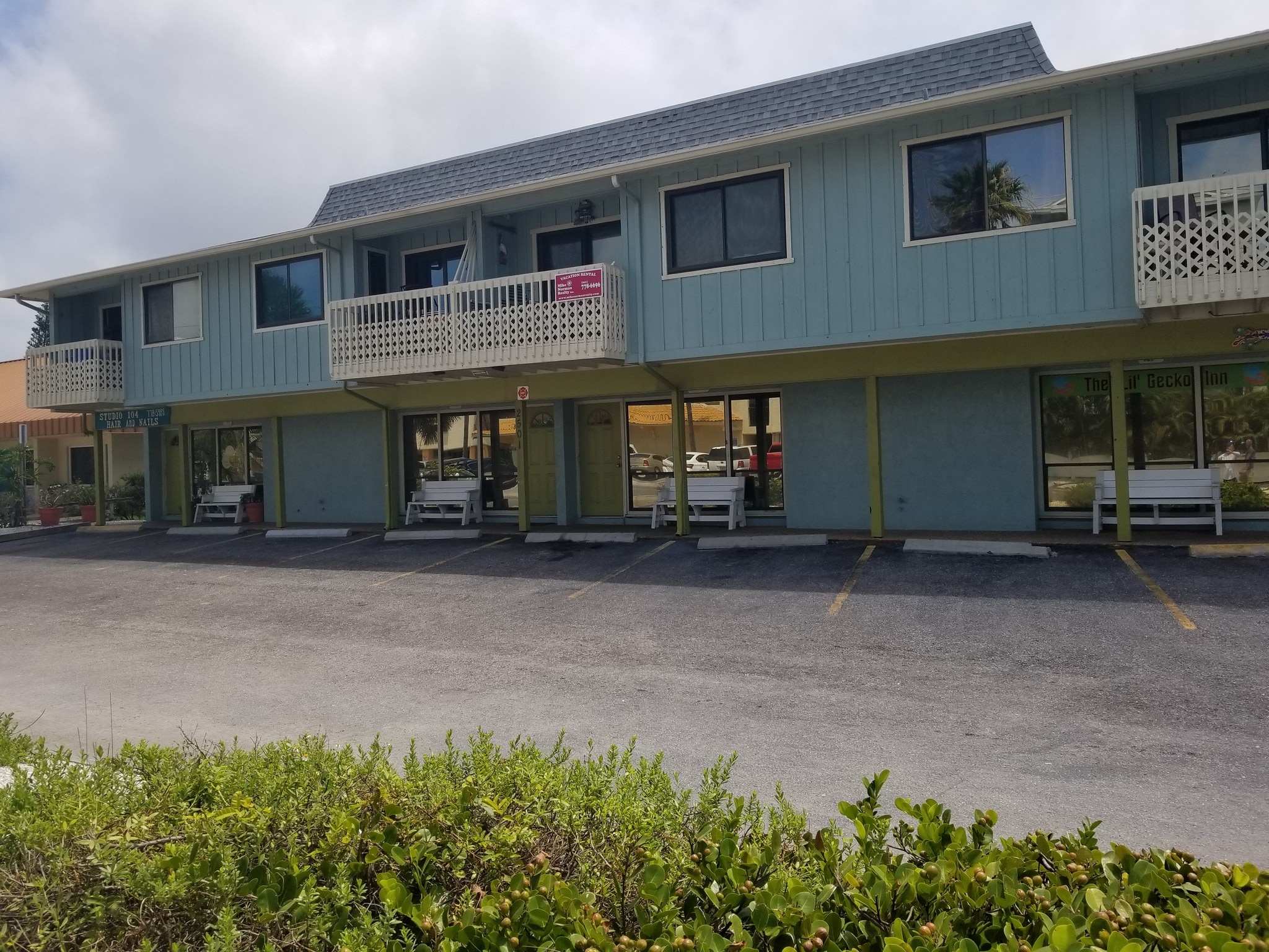 2501 Gulf Dr, Bradenton Beach, FL for Sale
