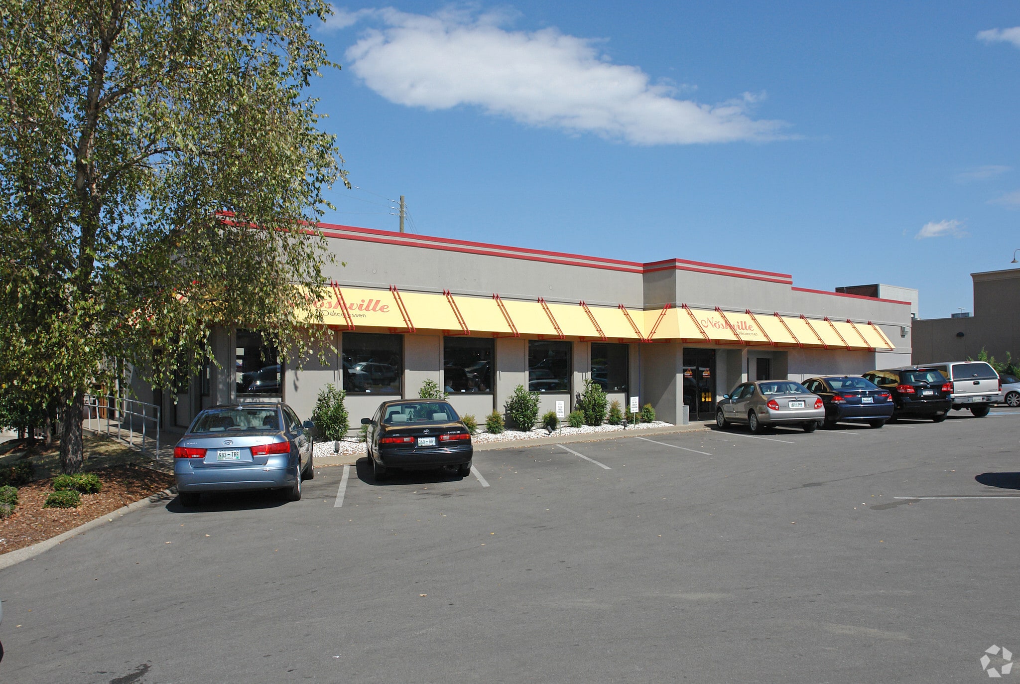 4014 Hillsboro Cir, Nashville, TN for Rent