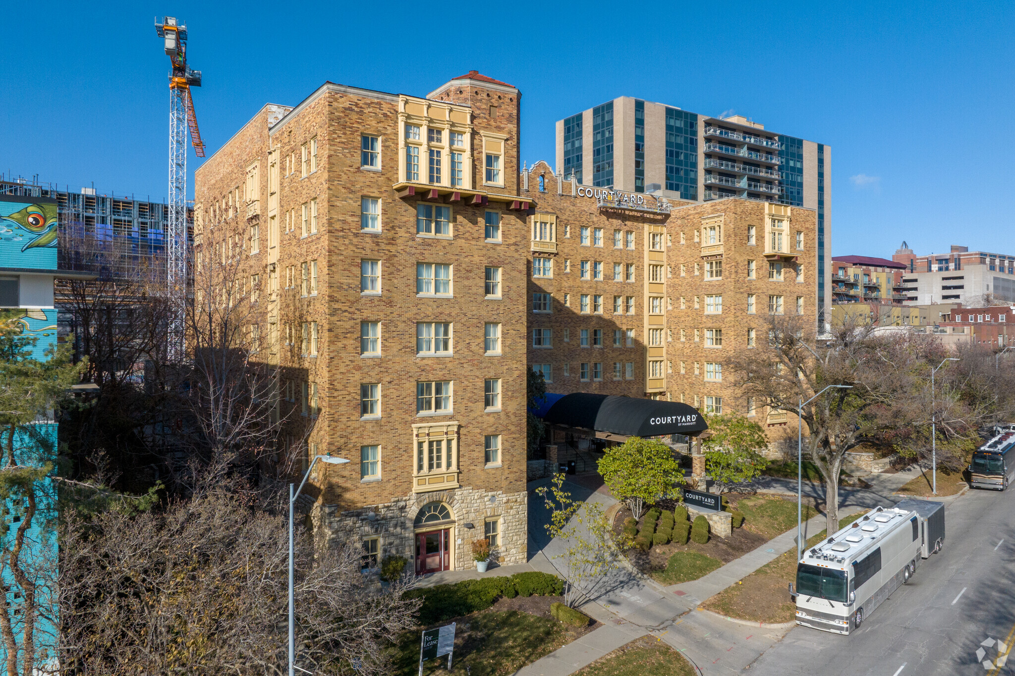 4600 J C Nichols Pky, Kansas City, MO for Rent