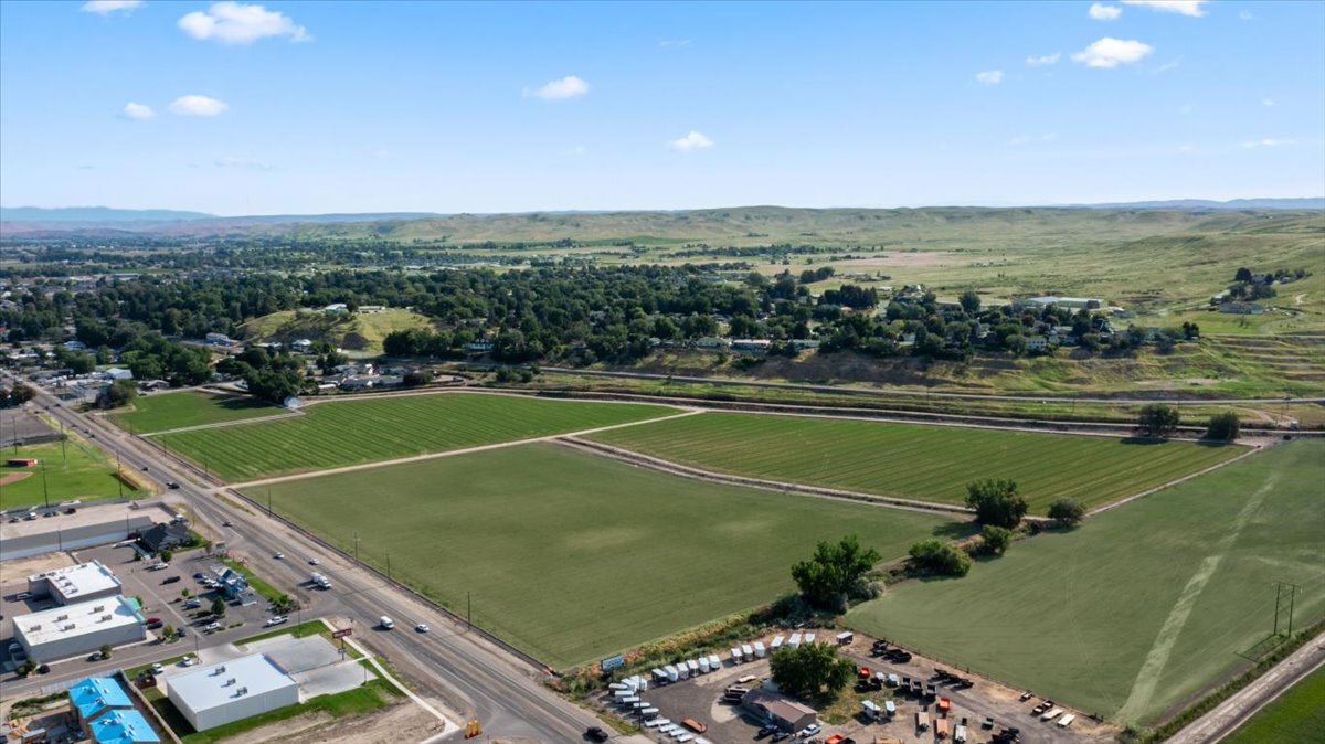 1610 6th Ave S, Payette, ID for Sale