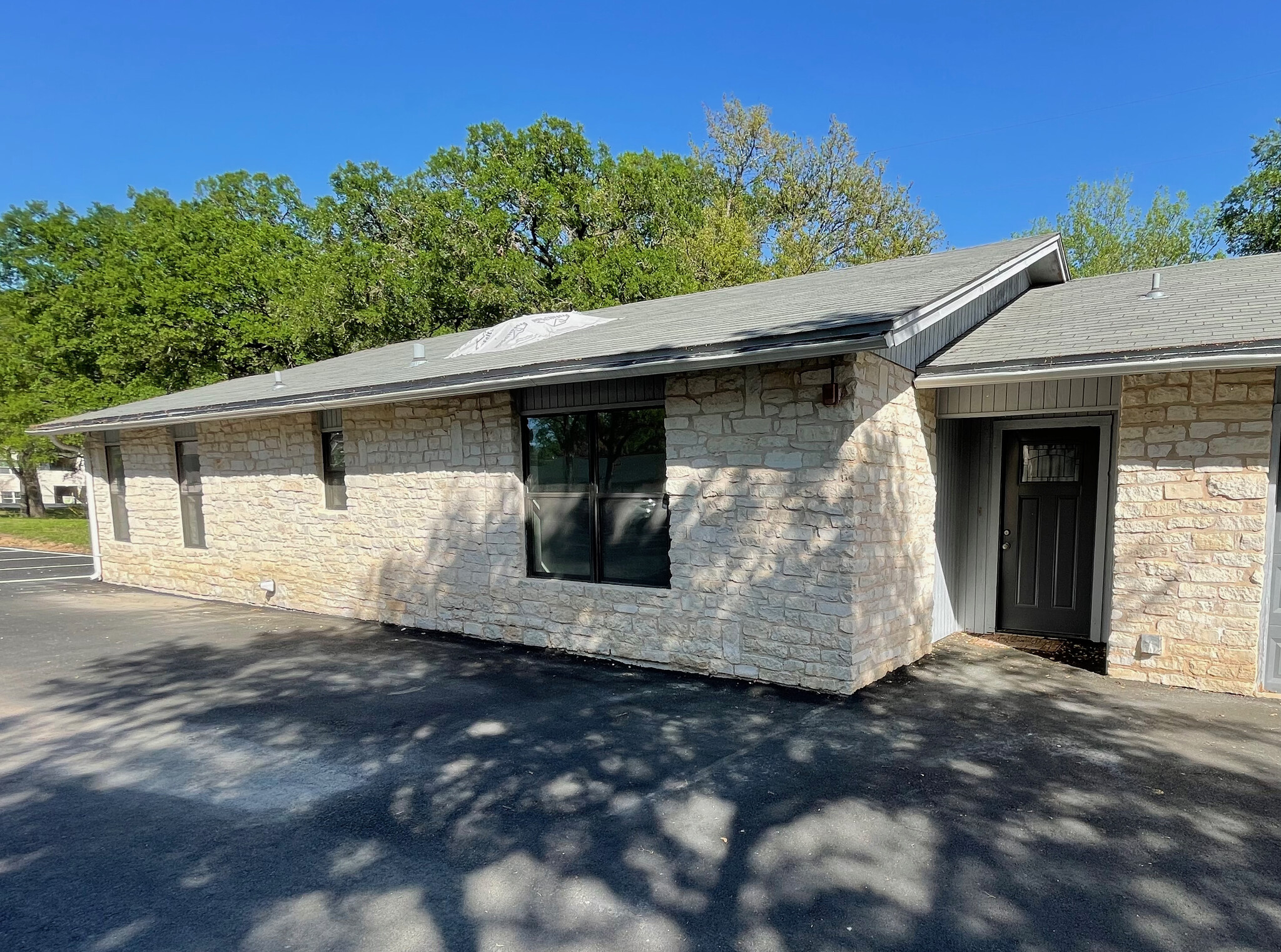 4130 Williams Dr, Georgetown, TX for Rent