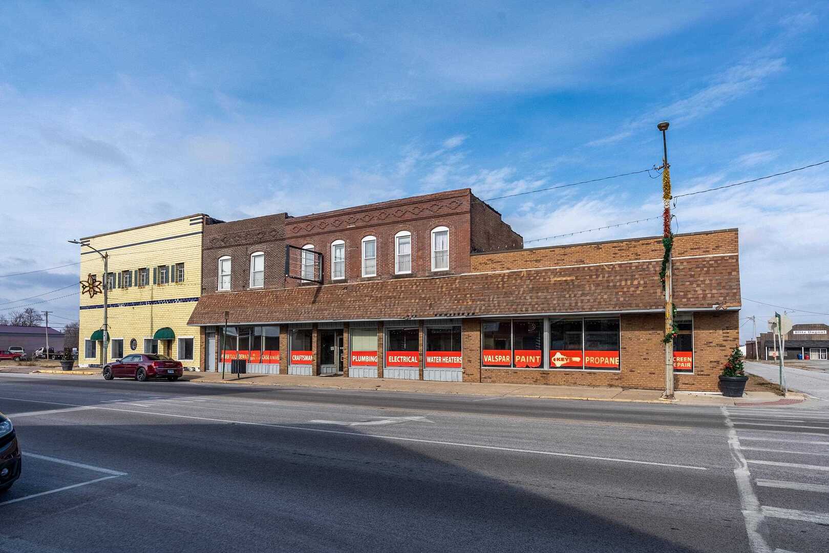 111 W Main St, West Frankfort, IL for Sale
