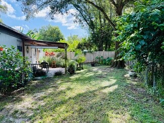 Tampa, FL Manufactured Housing/Mobile Housing - 10116 Lake Ave