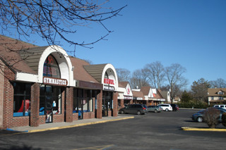 Oakdale, NY Retail - 579-601 Montauk Hwy