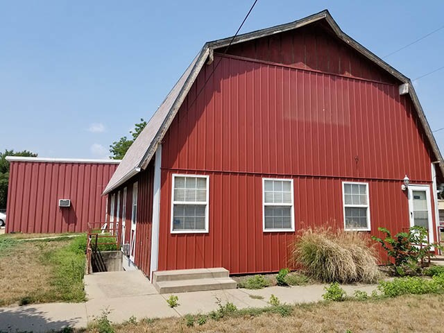 2027 NW Brickyard Rd, Topeka, KS for Rent