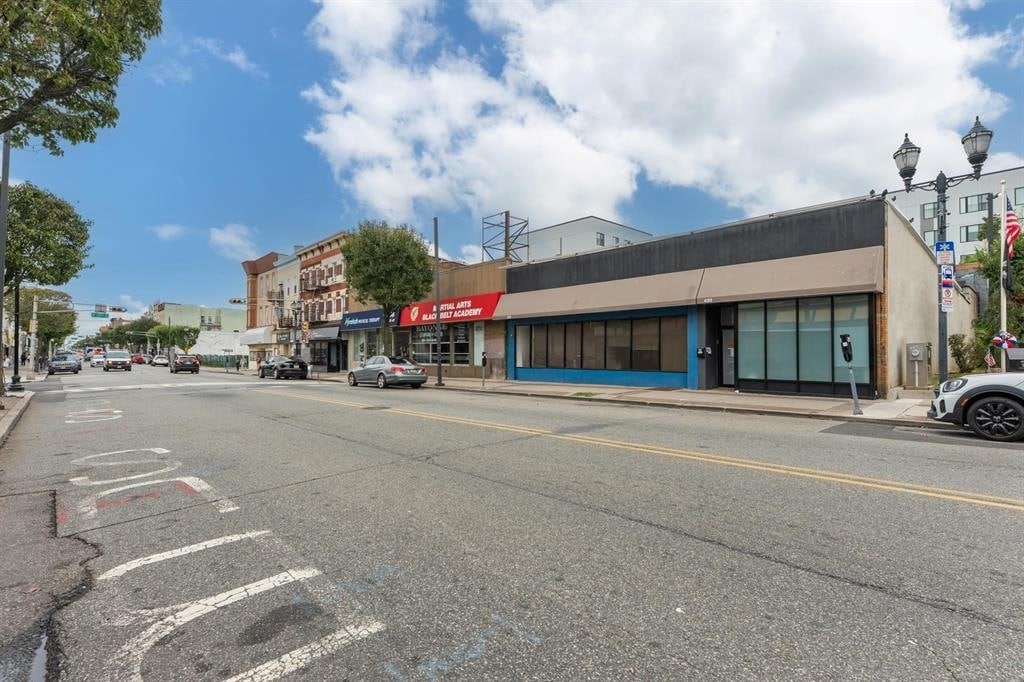 430-432 Broadway, Bayonne, NJ for Rent