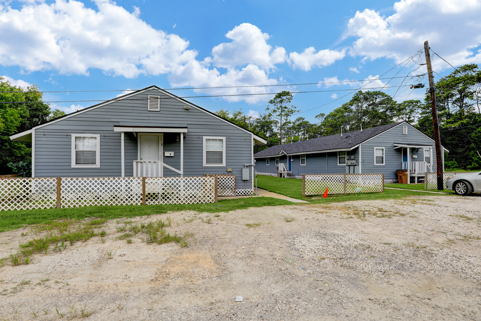 2322 Central St, Dickinson, TX for Sale