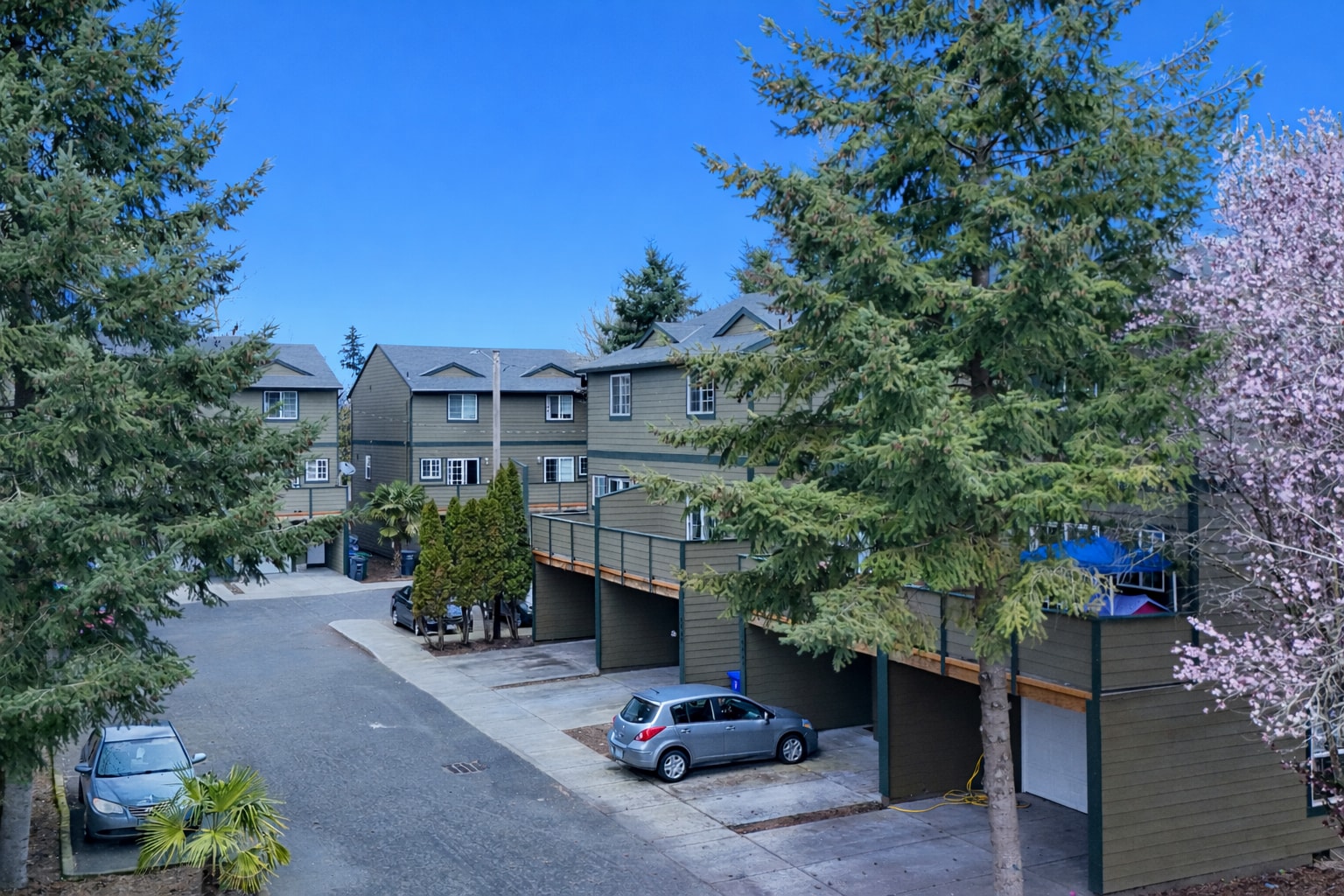 8423-8451 SE Brooklyn St, Portland, OR for Sale