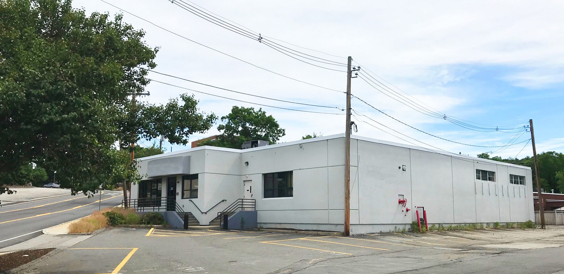 221 Bear Hill Rd, Waltham, MA for Rent