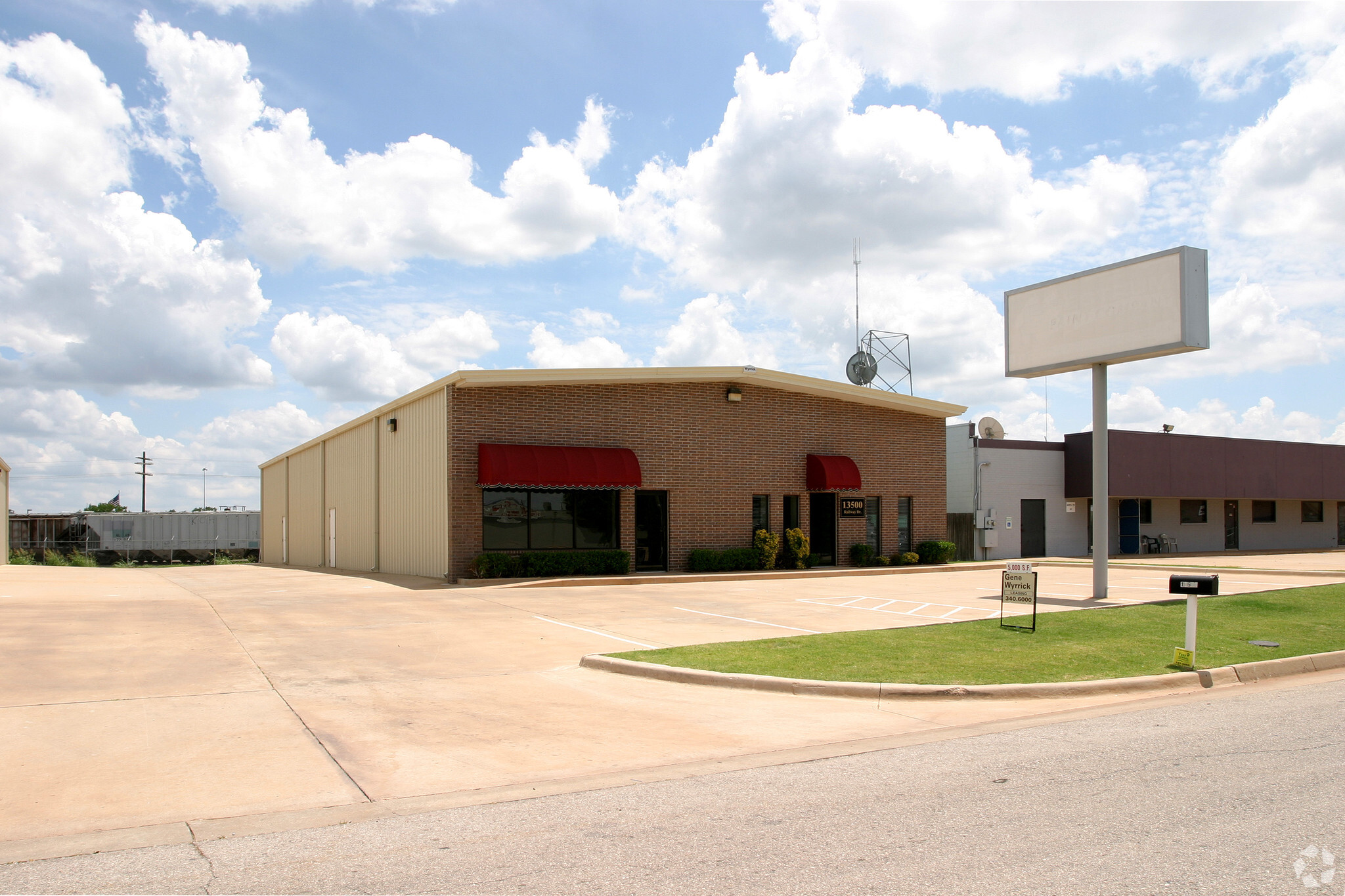 13500 Railway Dr, Oklahoma City, OK for Rent