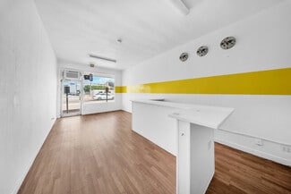 North Miami Beach, FL Office/Retail - 18480-18484 W Dixie Hwy