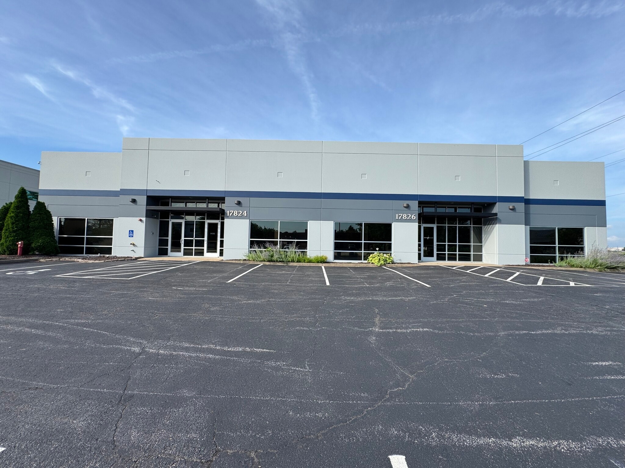 17824-17826 Edison Ave, Chesterfield, MO for Rent