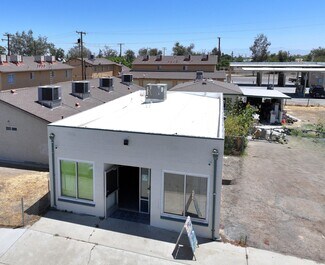 Delano, CA Storefront Retail/Residential - 1122 Dover Pl