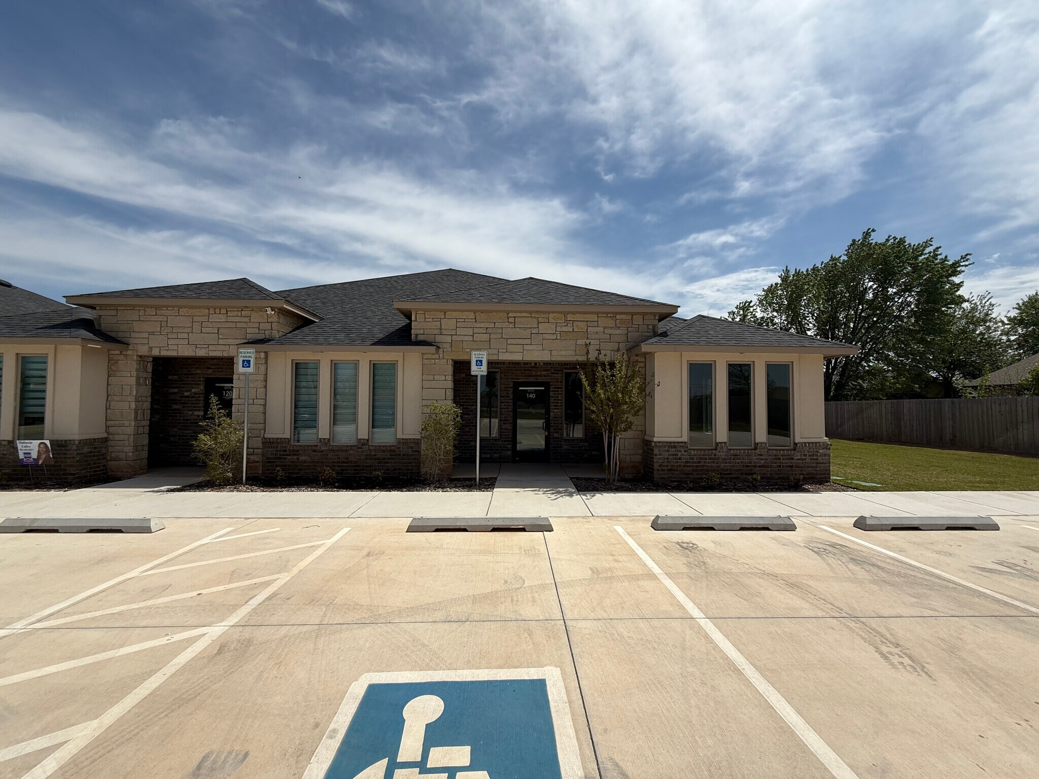 2272 Camino del Plaza Ln, Edmond, OK for Rent