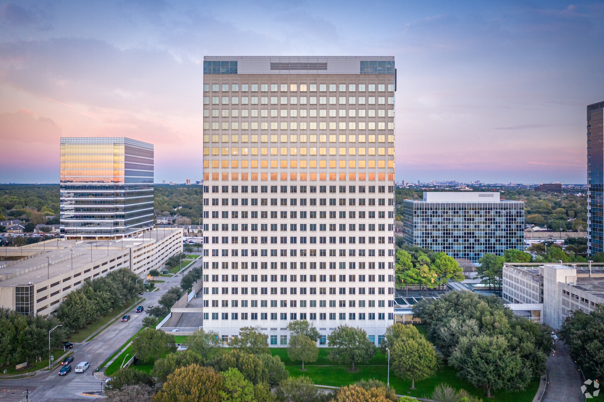 2107 CityWest Blvd, Houston, TX for Rent