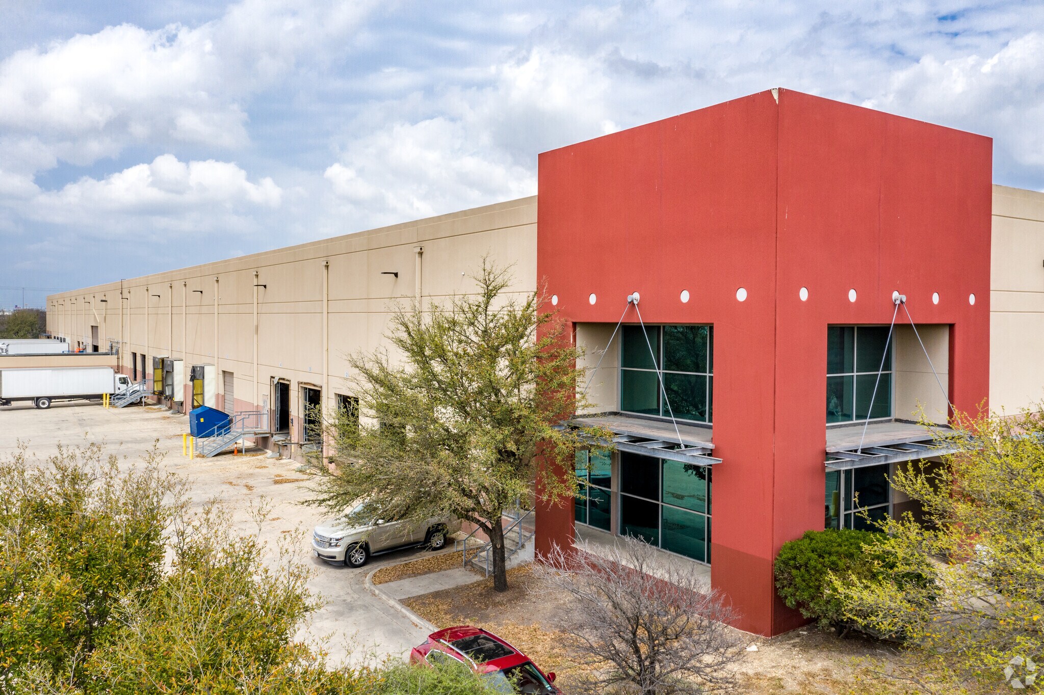 3005-3031 Interstate Dr, San Antonio, TX for Rent