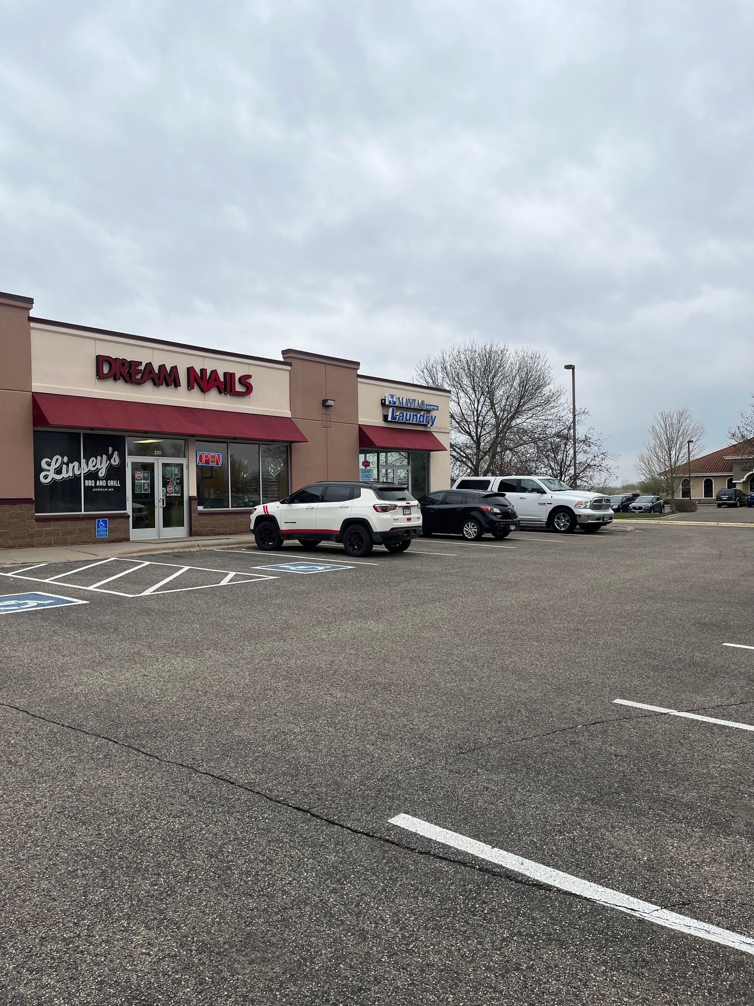 310-390 El Dorado Dr, Jordan, MN for Rent