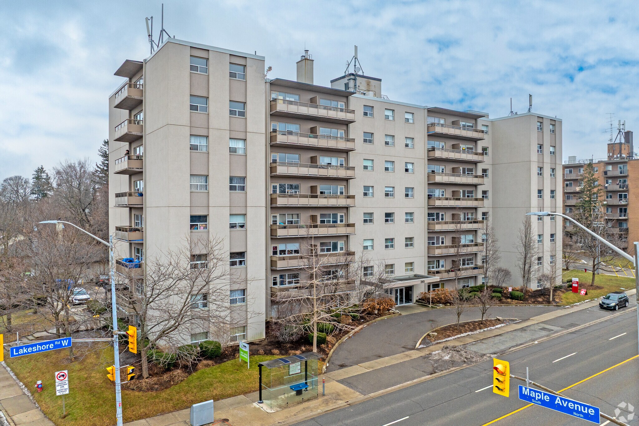 345 Lakeshore Rd W, Mississauga, ON for Rent