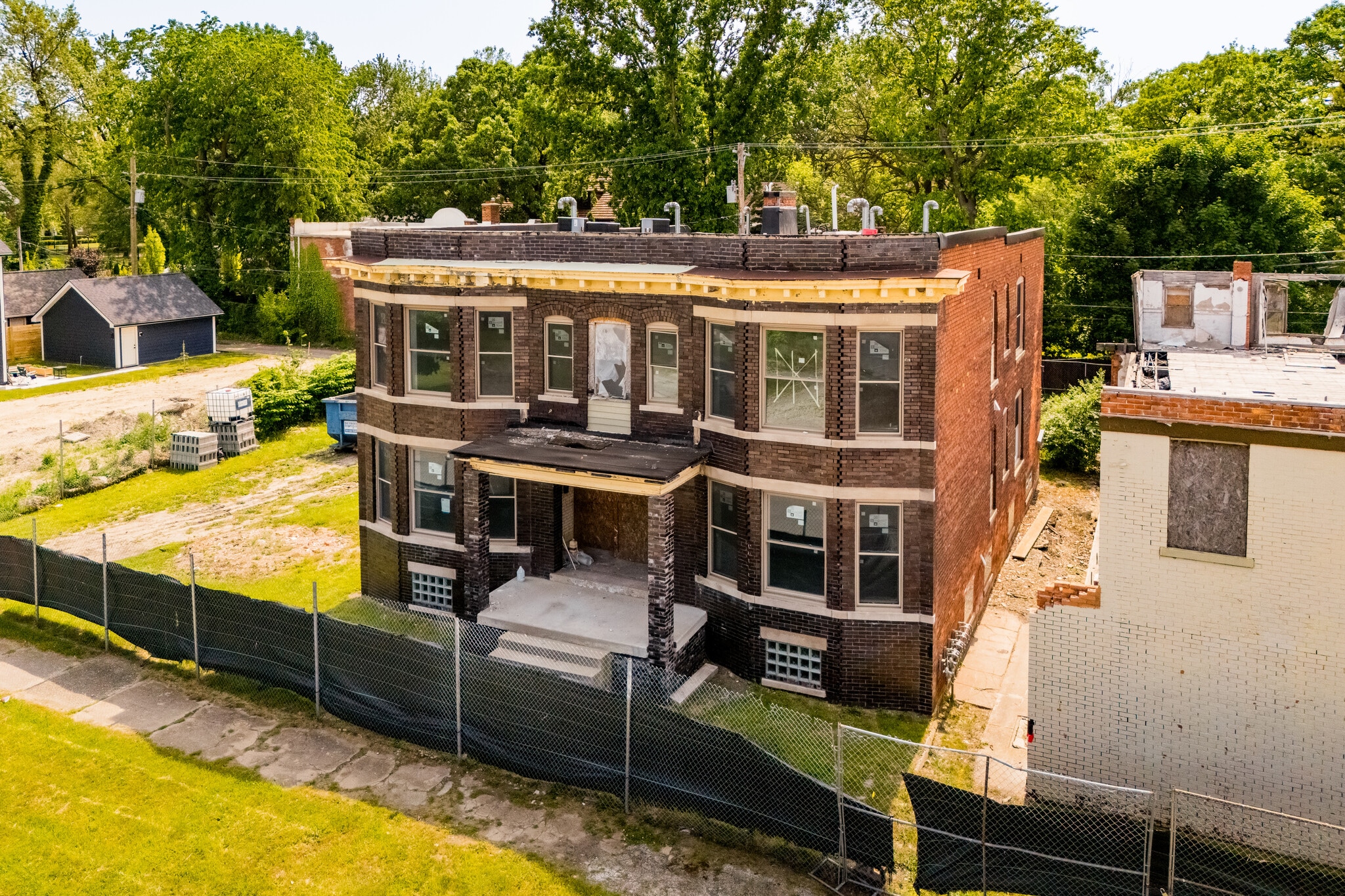 1817 Fischer St, Detroit, MI for Sale