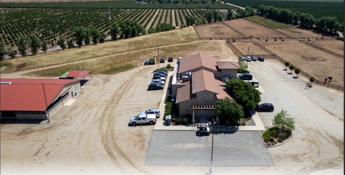 2500 E Myer Ave, Exeter, CA for Sale