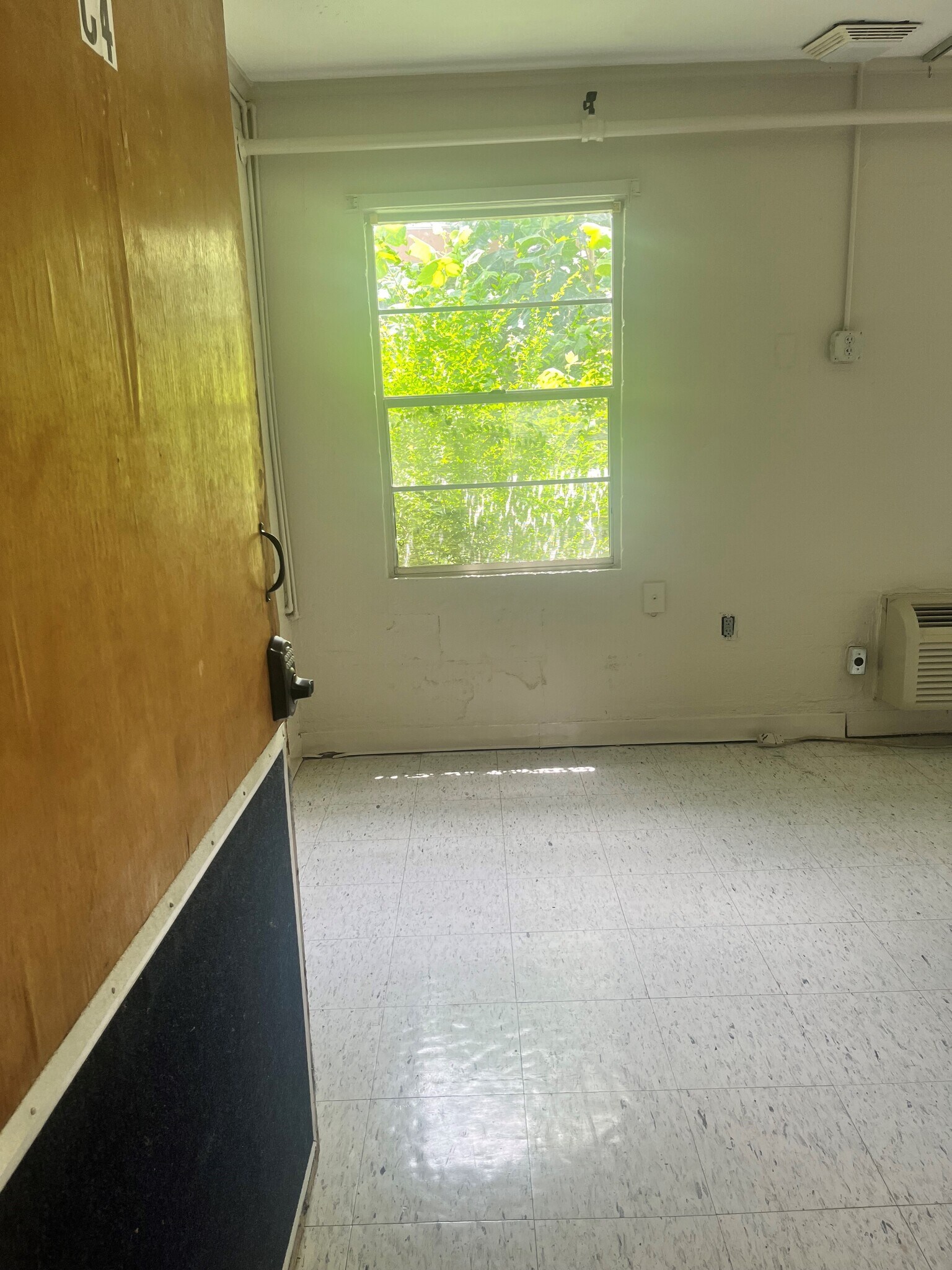 8060 Stinson St, Milan, TN for Sale