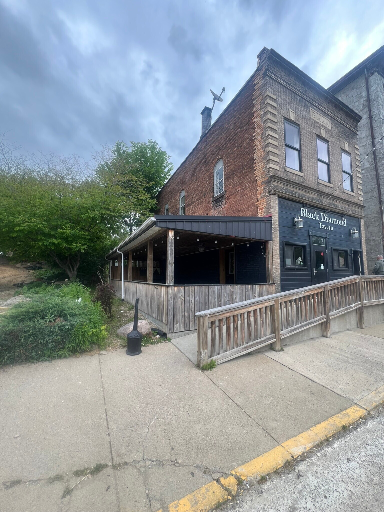 106 W Main St, Shawnee, OH for Sale