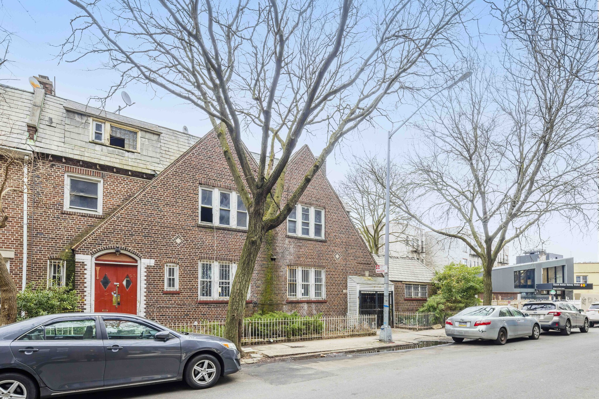 27 E 18th St, Brooklyn, NY for Sale