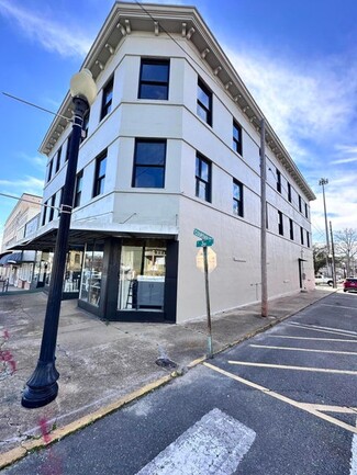 Leesville, LA Hospitality - 200 S 3rd St