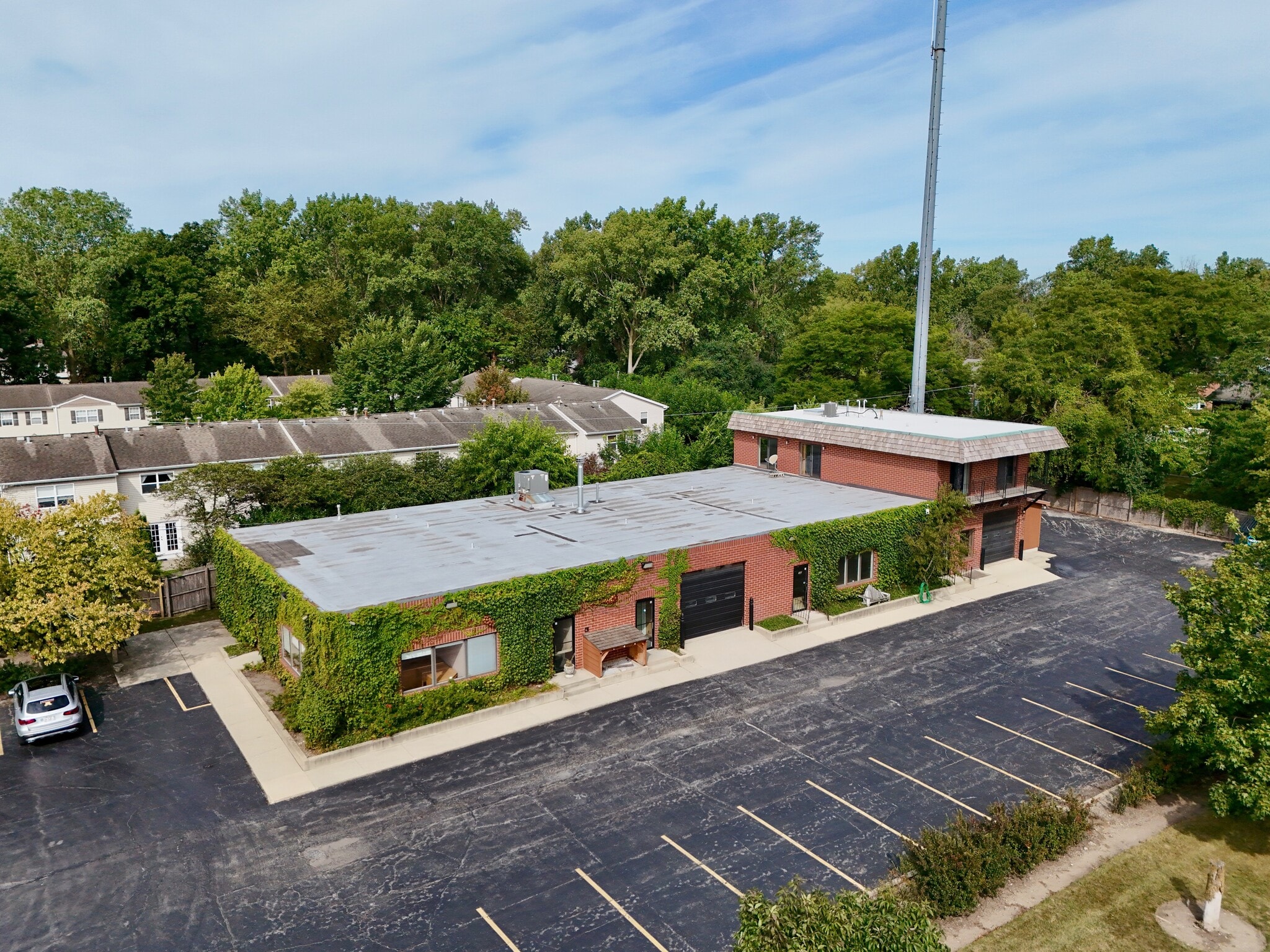 100 N Skokie Hwy, Lake Bluff, IL for Rent