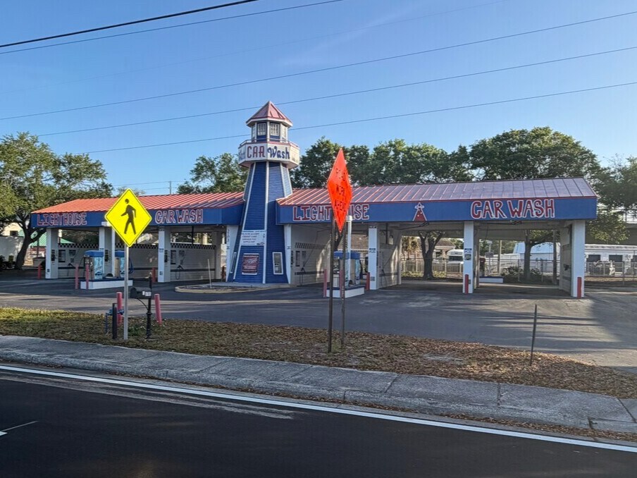 3703 Tyrone Blvd N, Saint Petersburg, FL for Sale