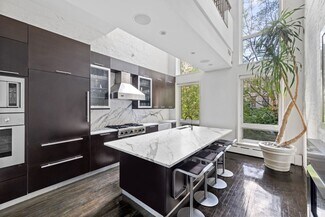 New York, NY undefined - 262 W 25th St