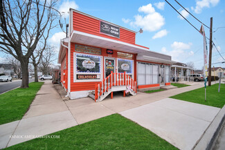 Aurora, IL Storefront - 209-211 5th St