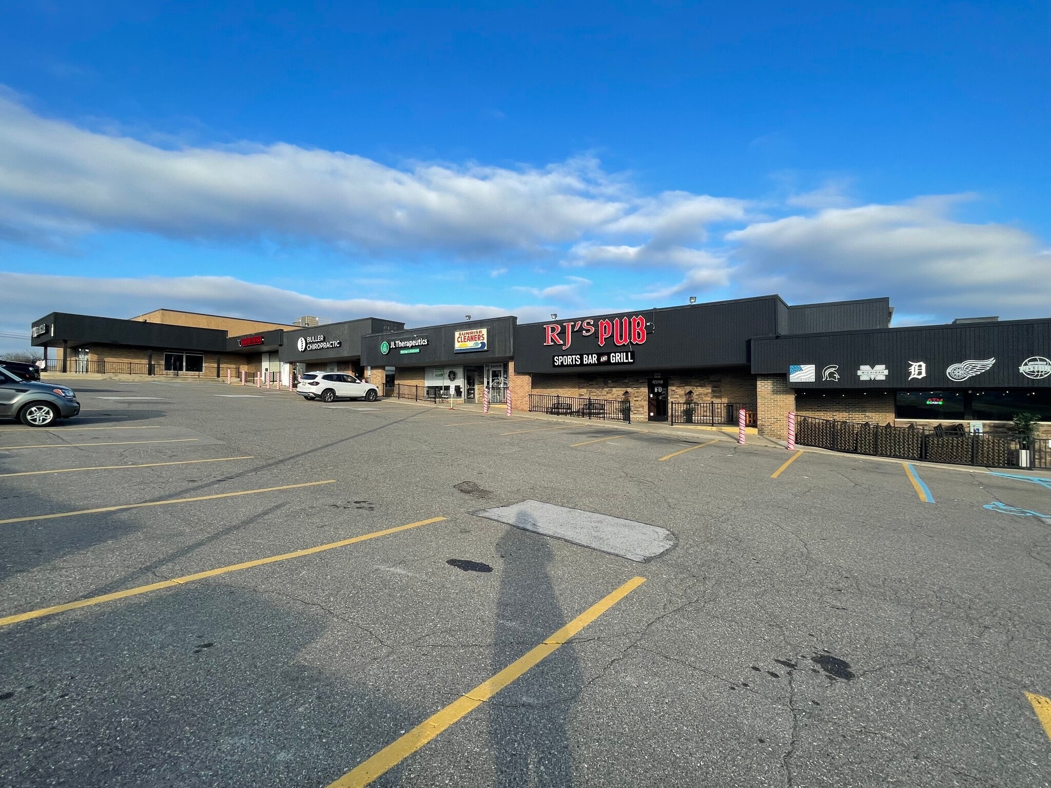 286-298 W Tienken Rd, Rochester Hills, MI for Rent