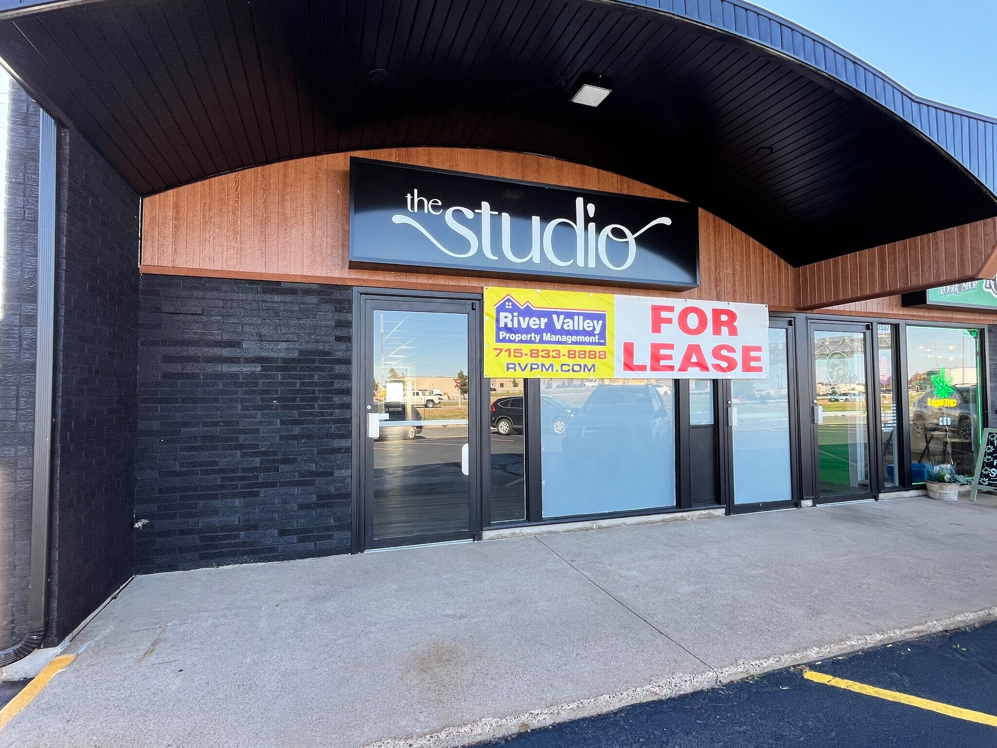 2509-2543 E Clairemont Ave, Eau Claire, WI for Rent