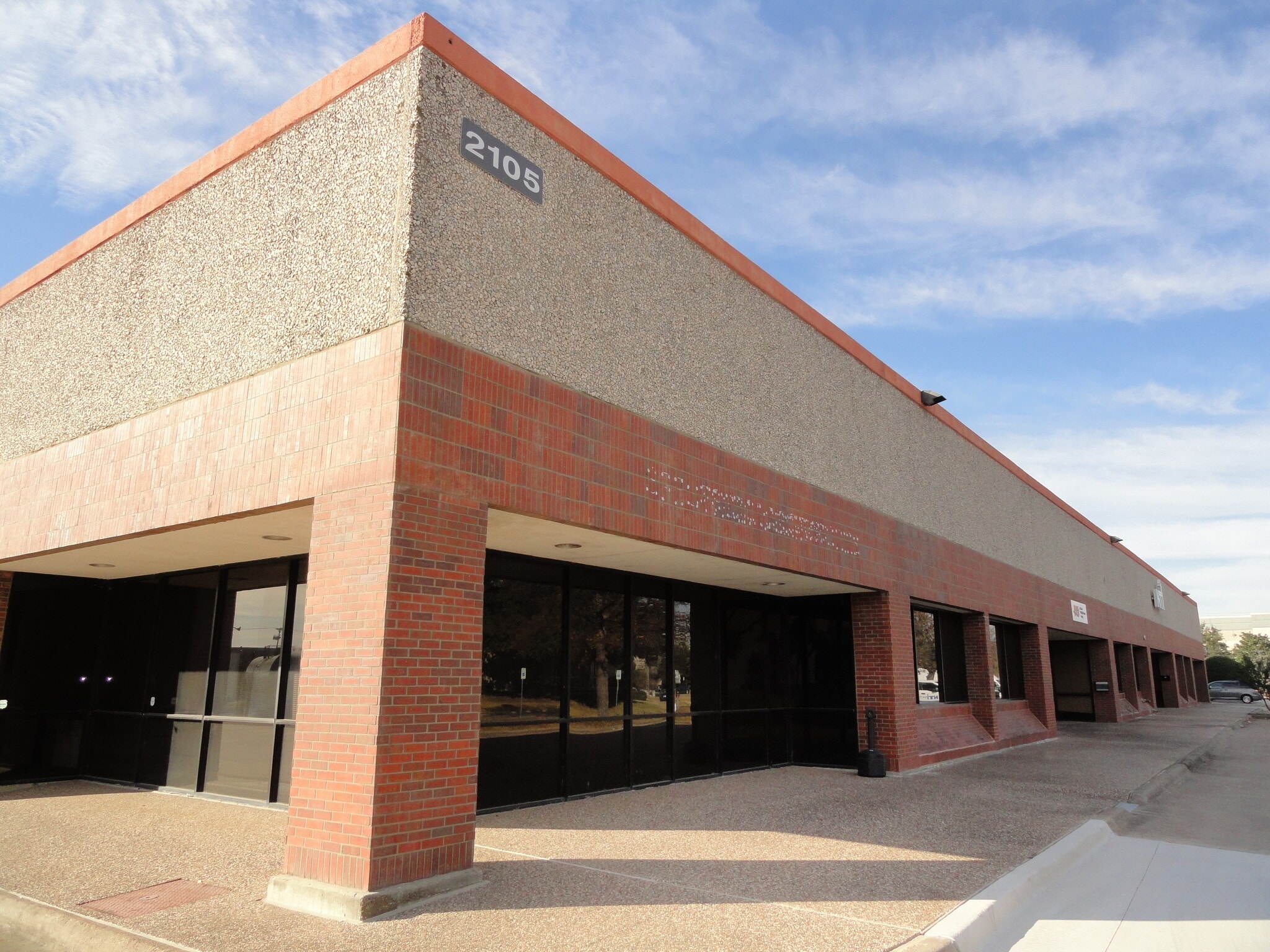2109 Luna Rd, Carrollton, TX for Rent