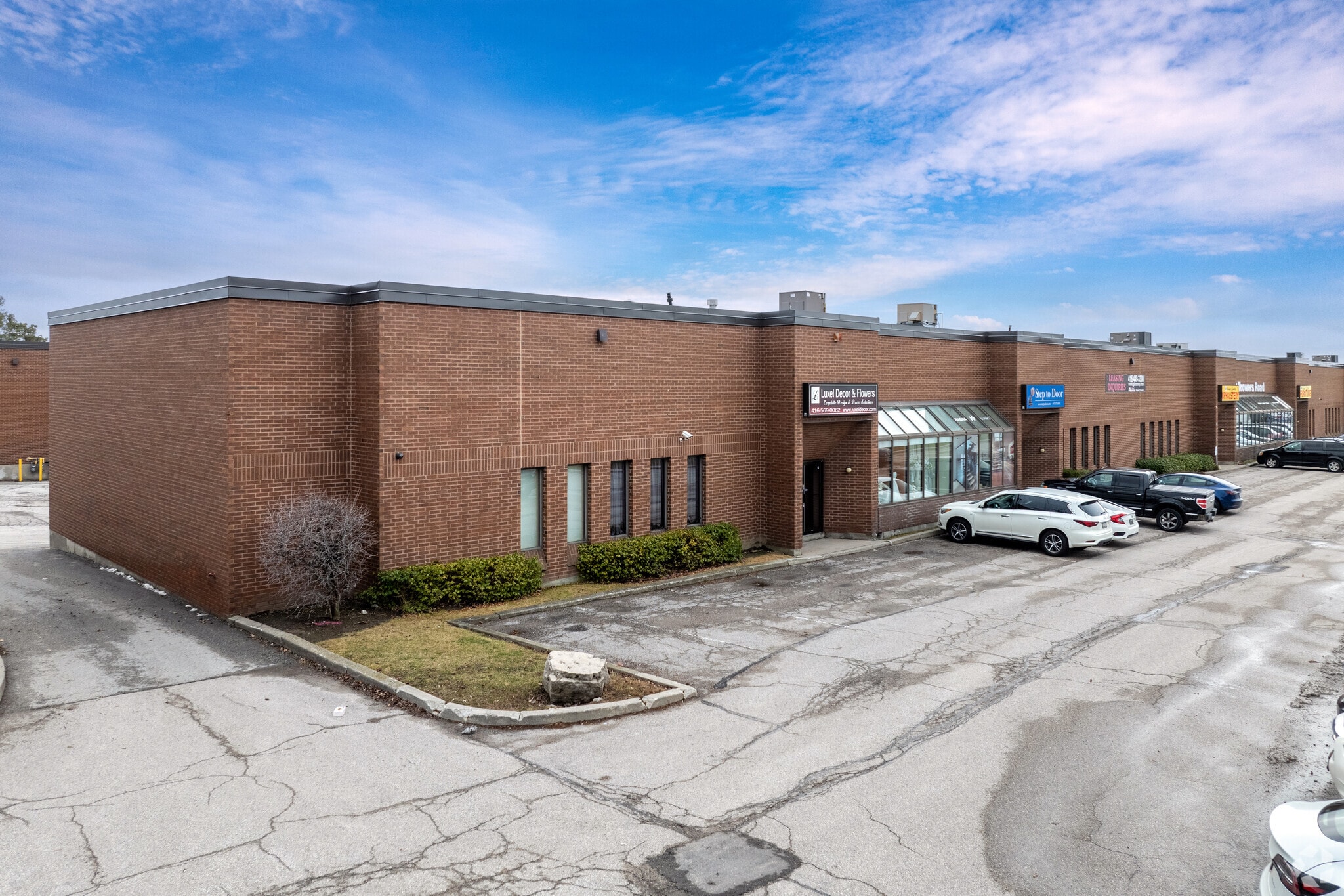 250 Trowers Rd, Vaughan, ON for Rent