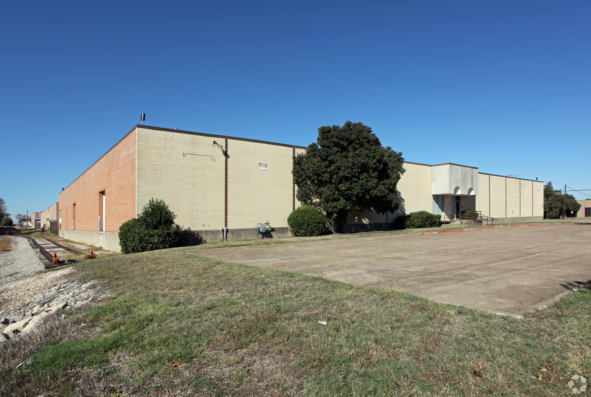4707 S Westmoreland Rd, Dallas, TX for Rent