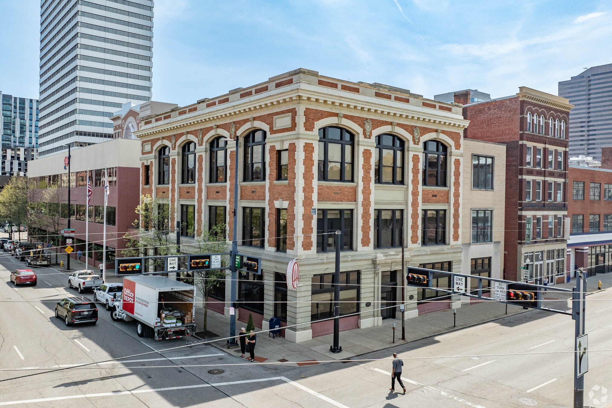 1008 Race St, Cincinnati, OH for Sale