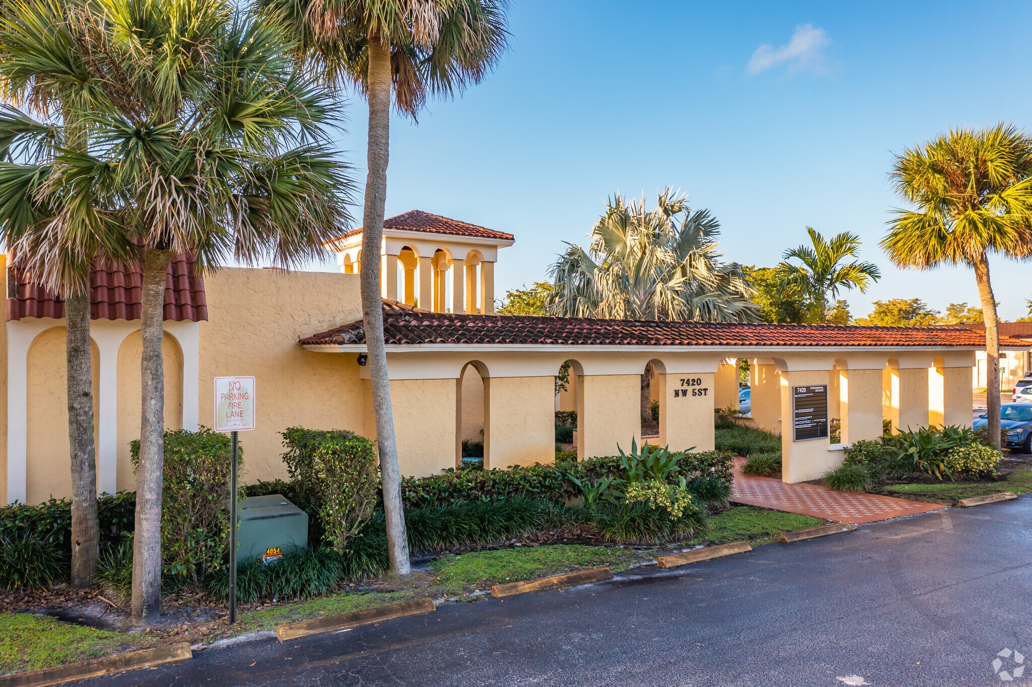 7420 NW 5th St, Plantation, FL for Rent