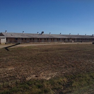 Hooks, TX Industrial - 205 Collin St