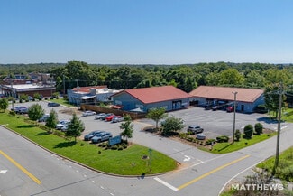 Greer, SC Veterinarian/Kennel - 111 Ebenezer Rd