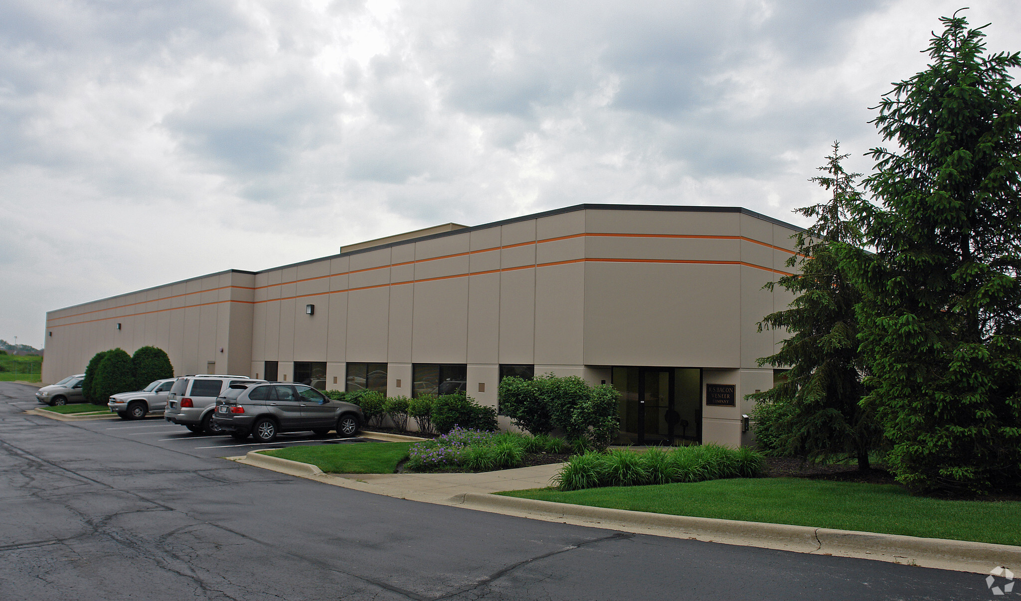 6951 High Grove Blvd, Burr Ridge, IL for Sale