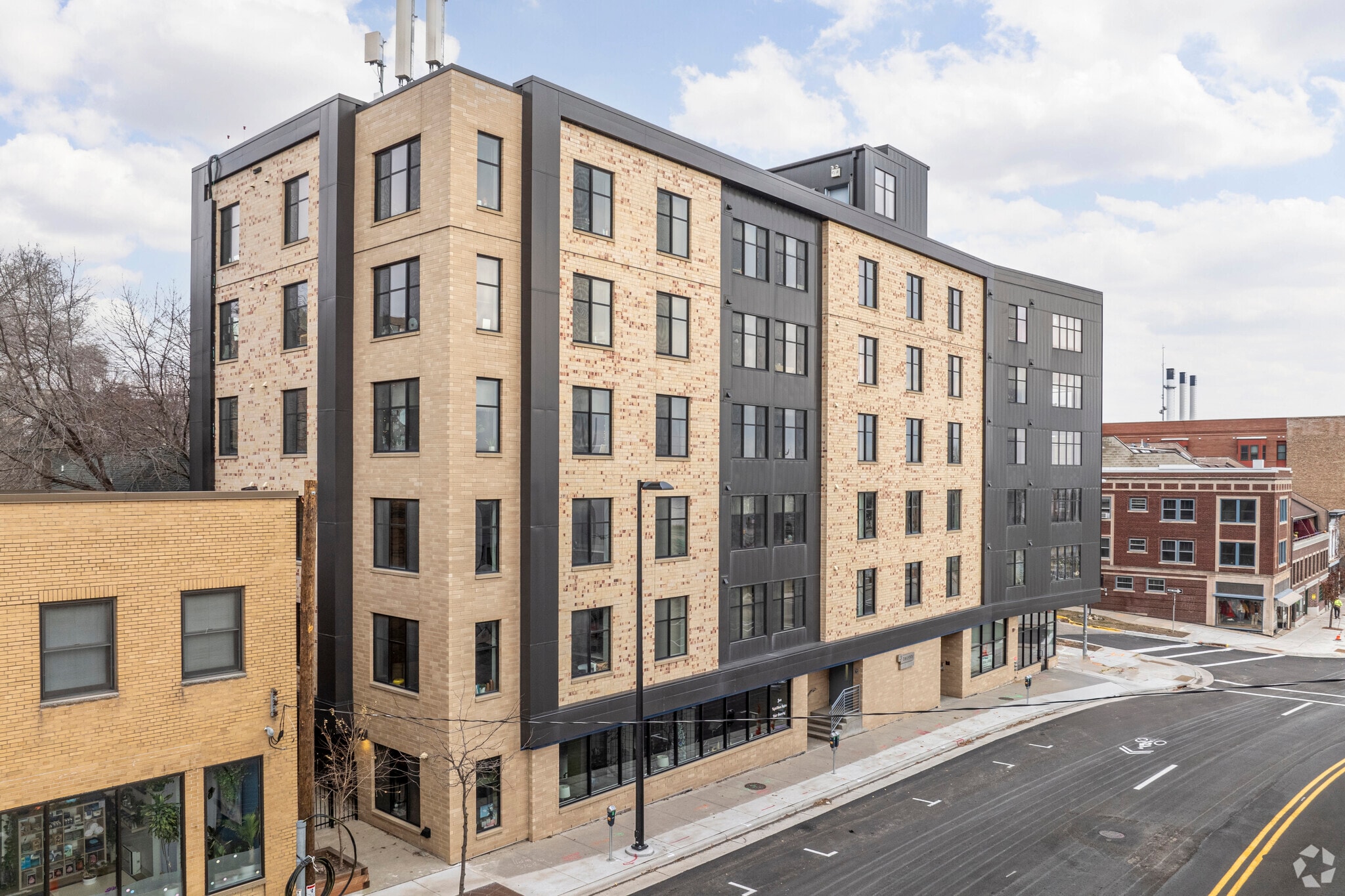 320 E Wilson St, Madison, WI for Sale