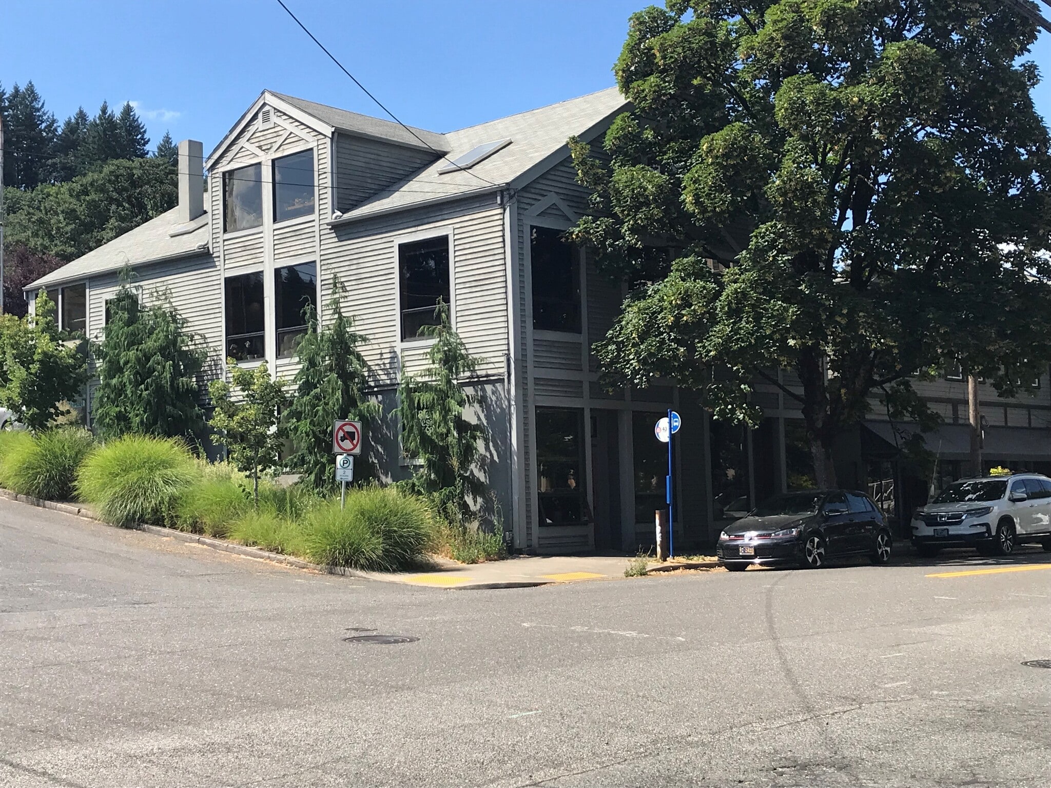 121 S Bancroft St, Portland, OR for Rent