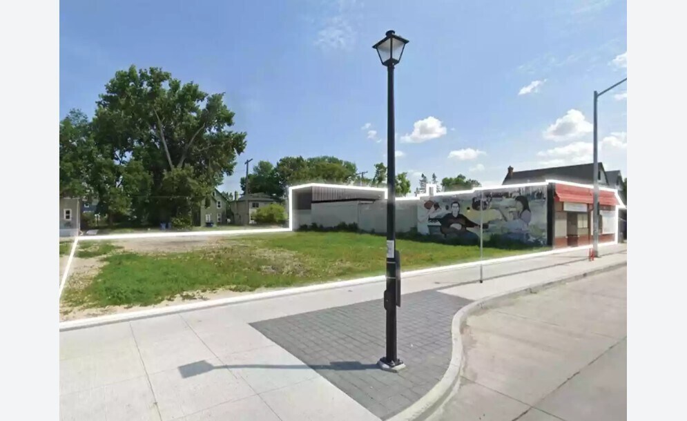 275 - 281 Selkirk Av, Winnipeg, MB for Sale