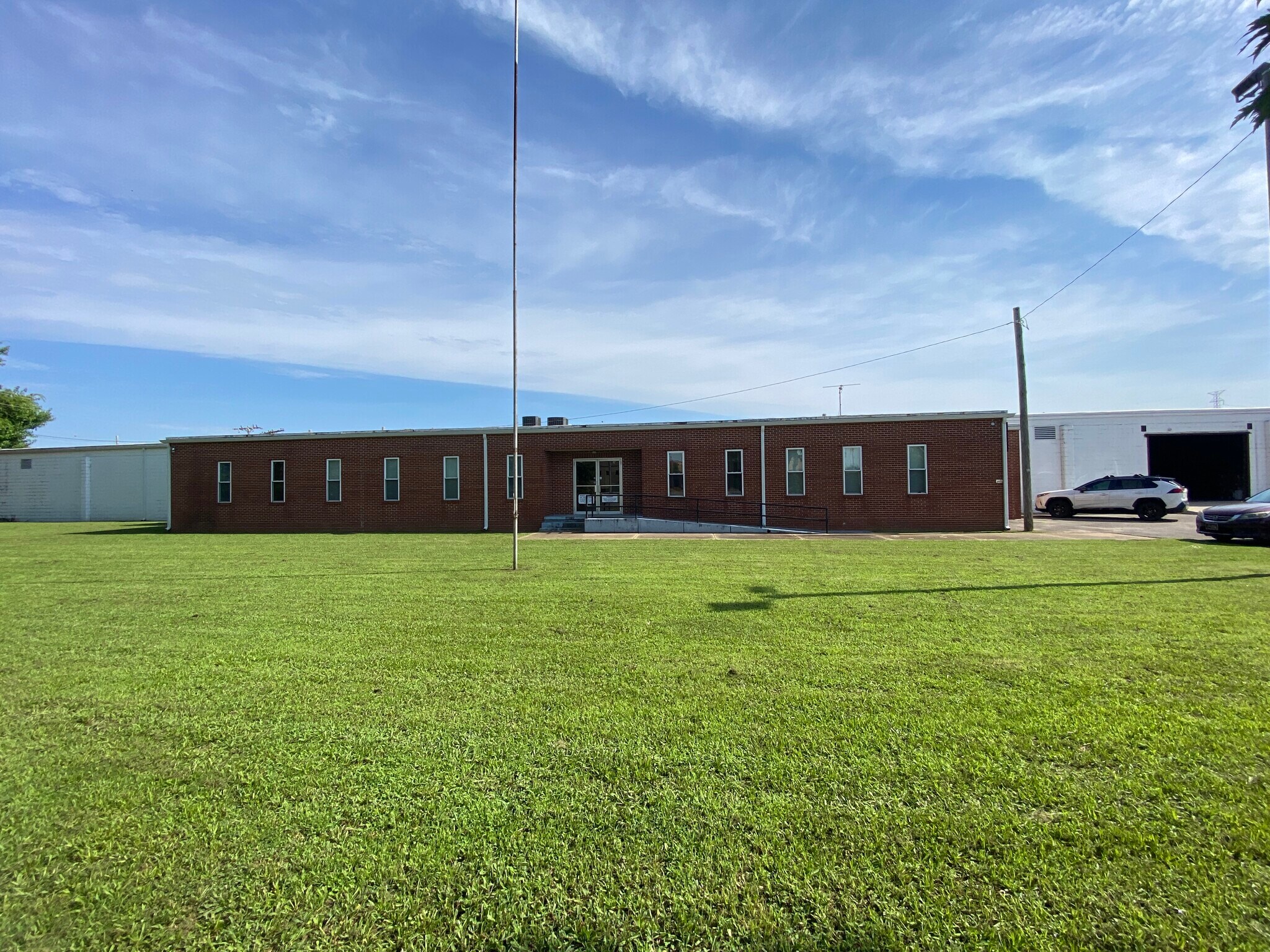 1031 S Green St, Tupelo, MS for Sale