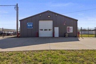 Pittsburg, KS Warehouse - 305 S Joplin St Pittsburg, KS Warehouse - 305 S Joplin St