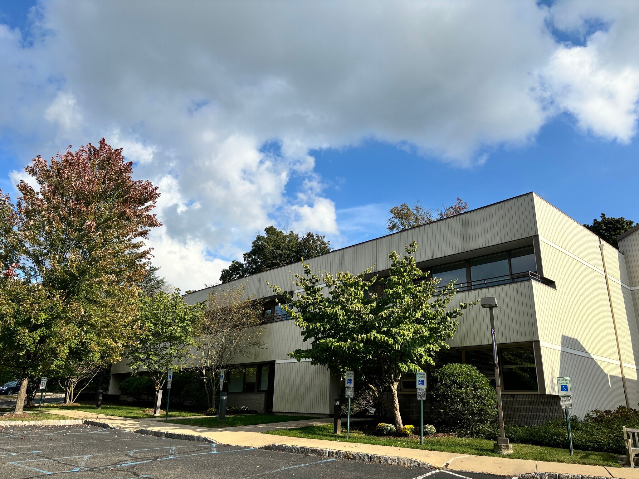 220 Ridgedale Ave, Florham Park, NJ for Sale