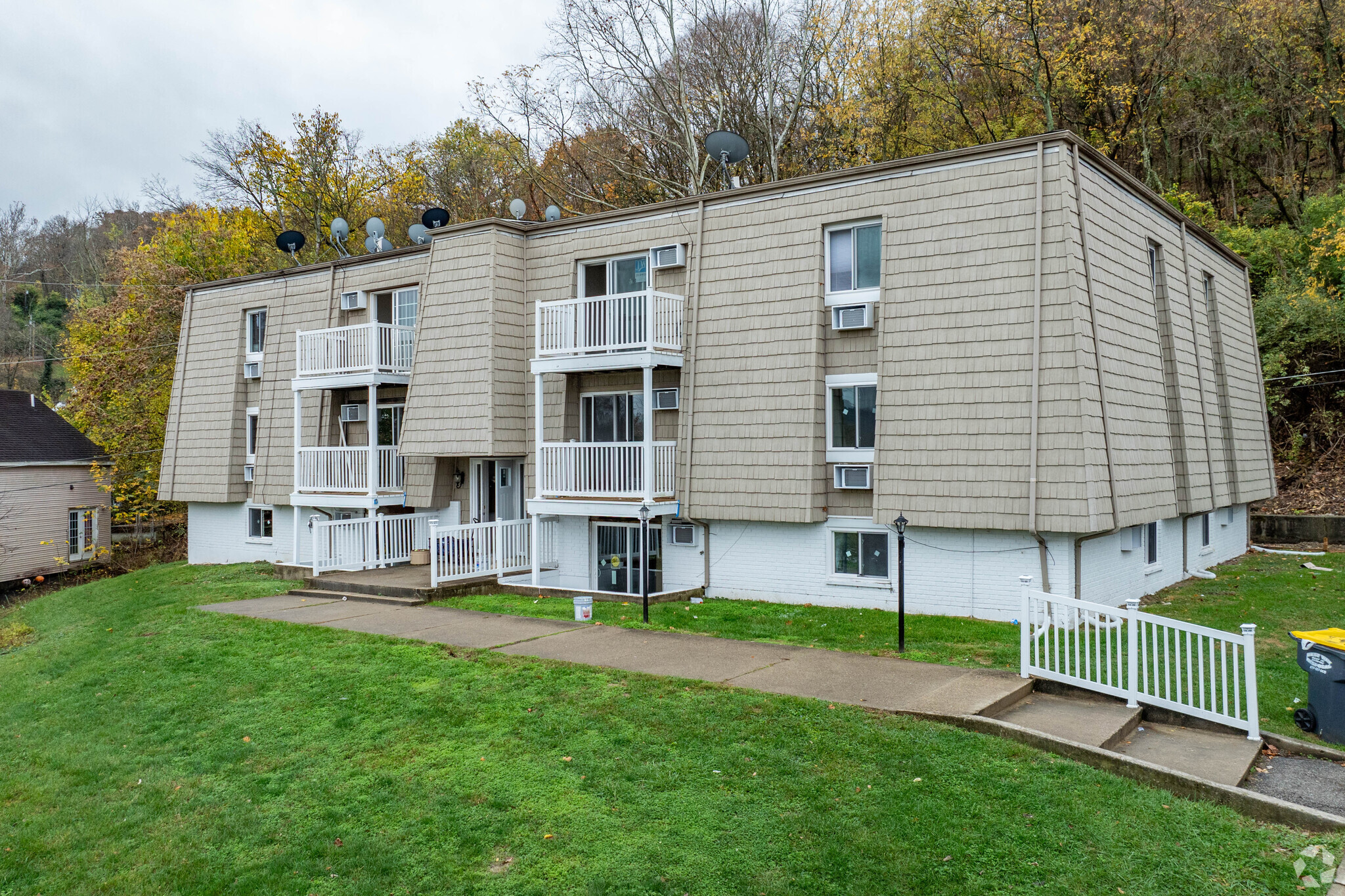 109 Dewers St, Aurora, IN for Sale